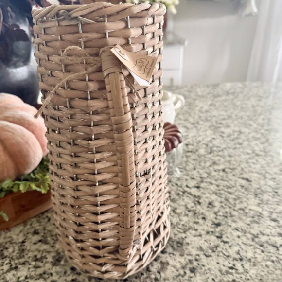 Woven Pitcher - Picture 6 of 10